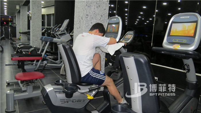 粉色视频APP高清免费下载大全卧式健身车