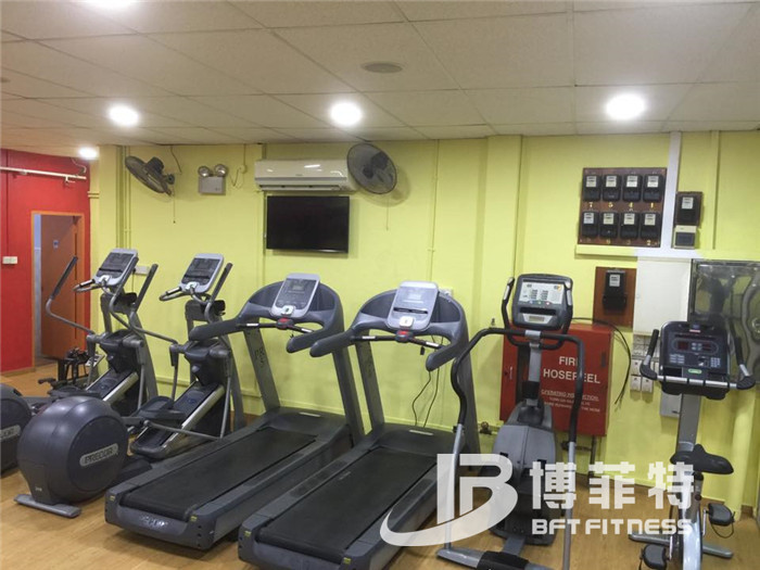 粉色视频APP高清免费下载大全客户健身房