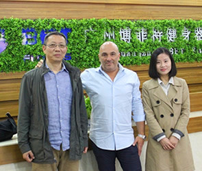健身器械出口到美国 粉色视频APP高清免费下载大全商用健身房器材粉色视频APP污下载批发